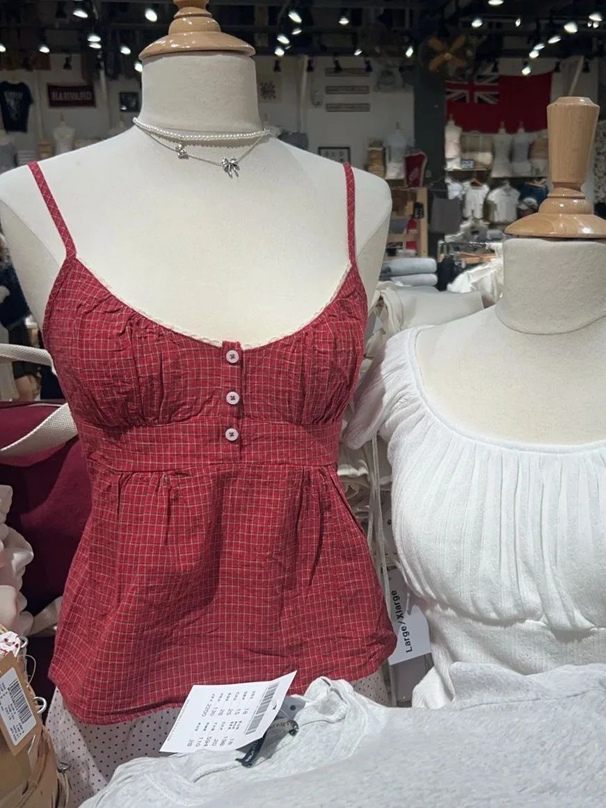 Red Plaid Buttons Tank Shorts  - đánh giá và giá Lace Trim Cami